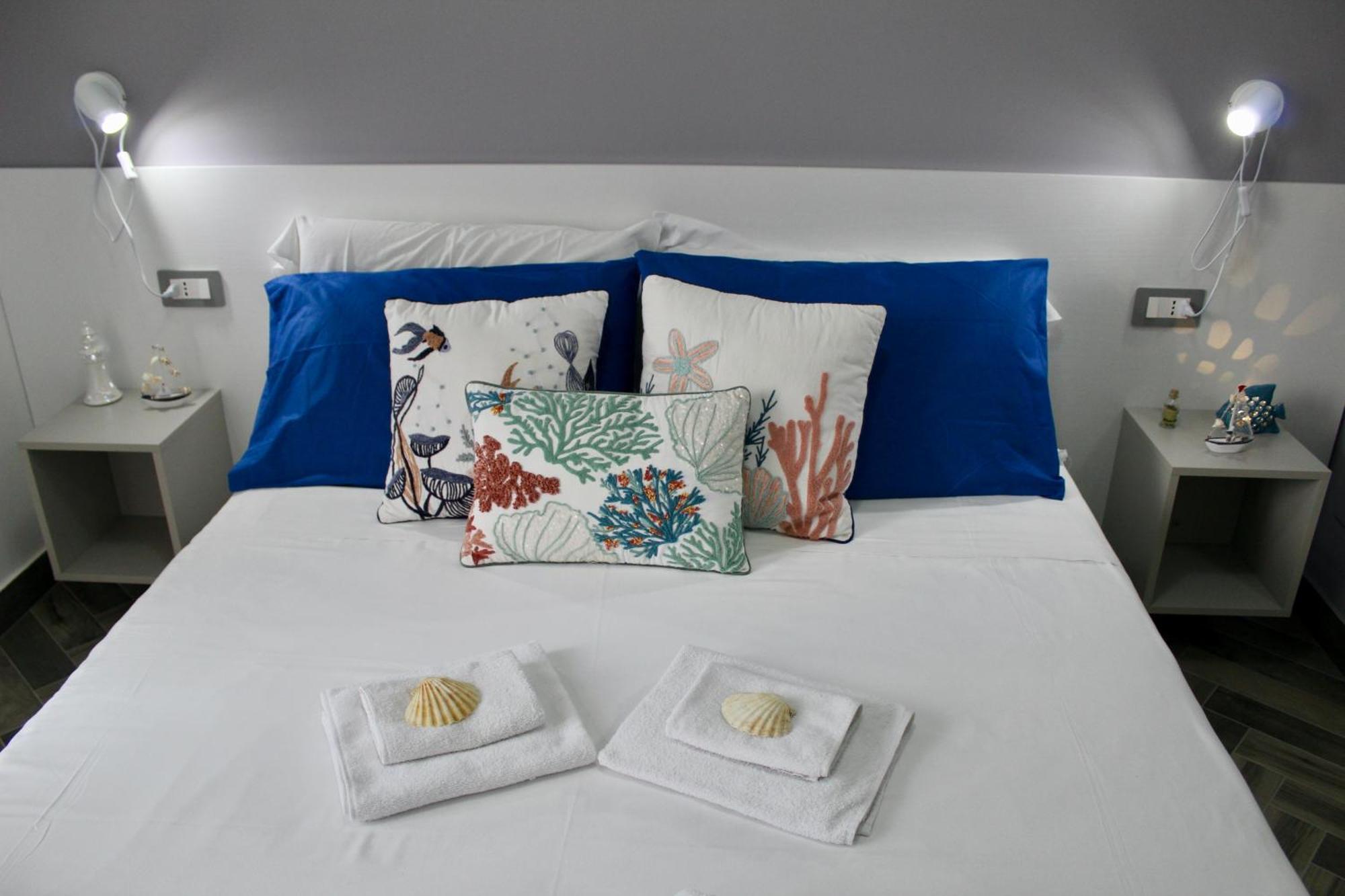 Leonardo Suites Scilla Exteriör bild